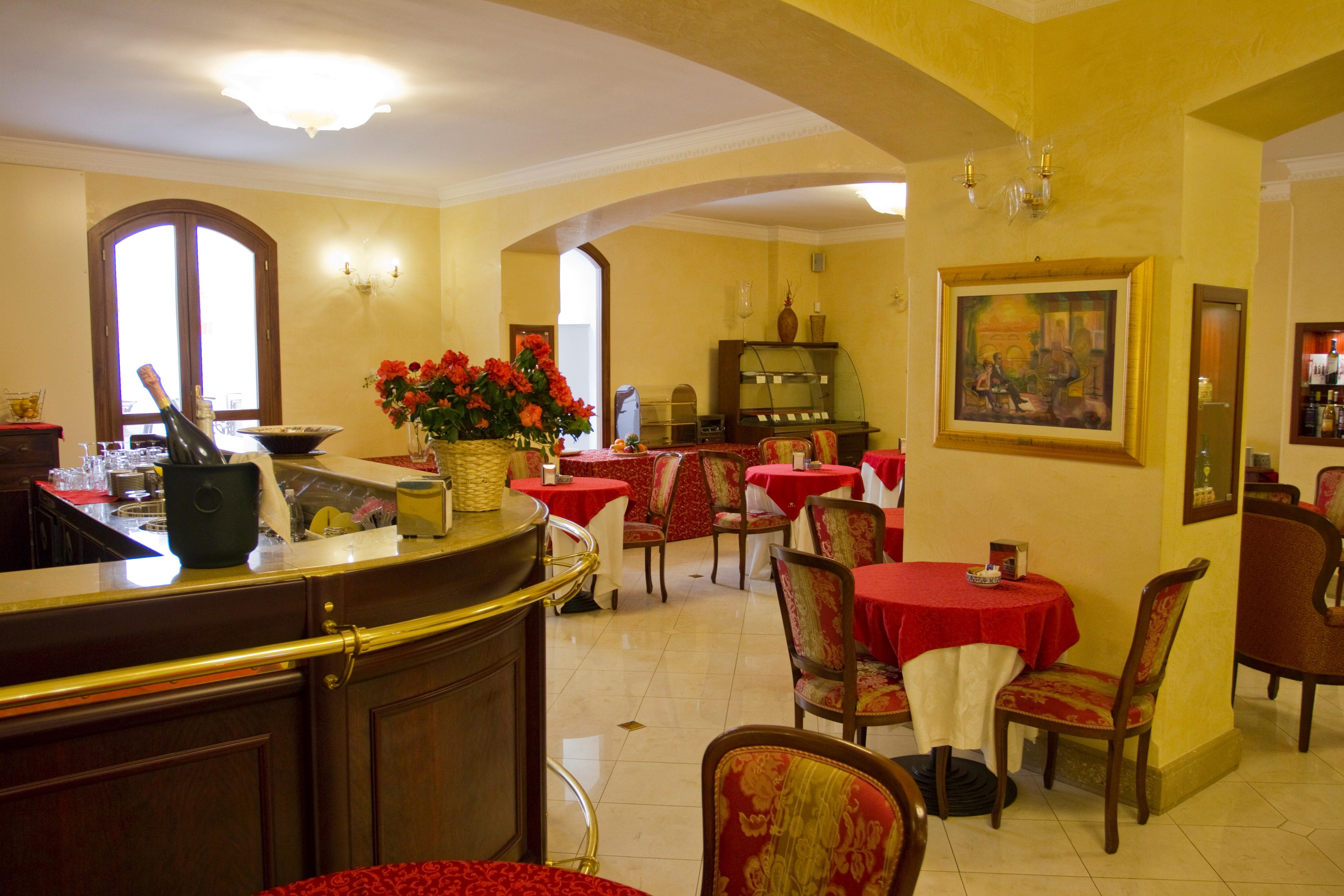 Hotel Centrale Spa & Relax Алкамо Экстерьер фото